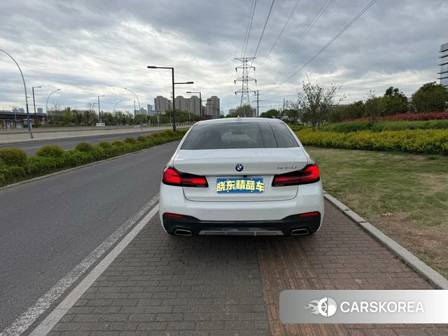 BMW 5 series 2021 Белый из Китая, фото 2