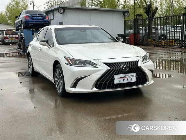 Lexus ES id 4307412 из Китая 12