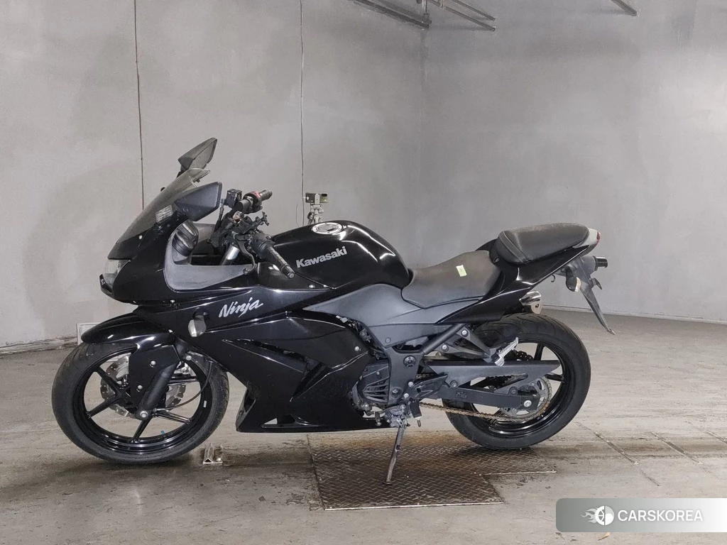 Проданный Kawasaki NINJA 250R 2012 из Японии, фото 2