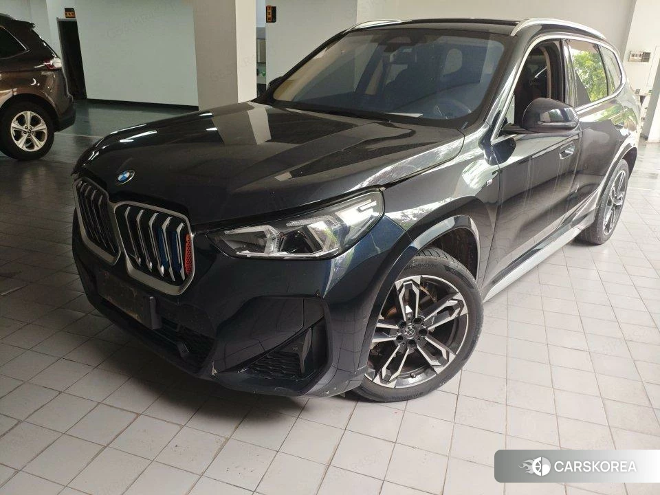 BMW X1 2023 Черный из Китая, фото 2