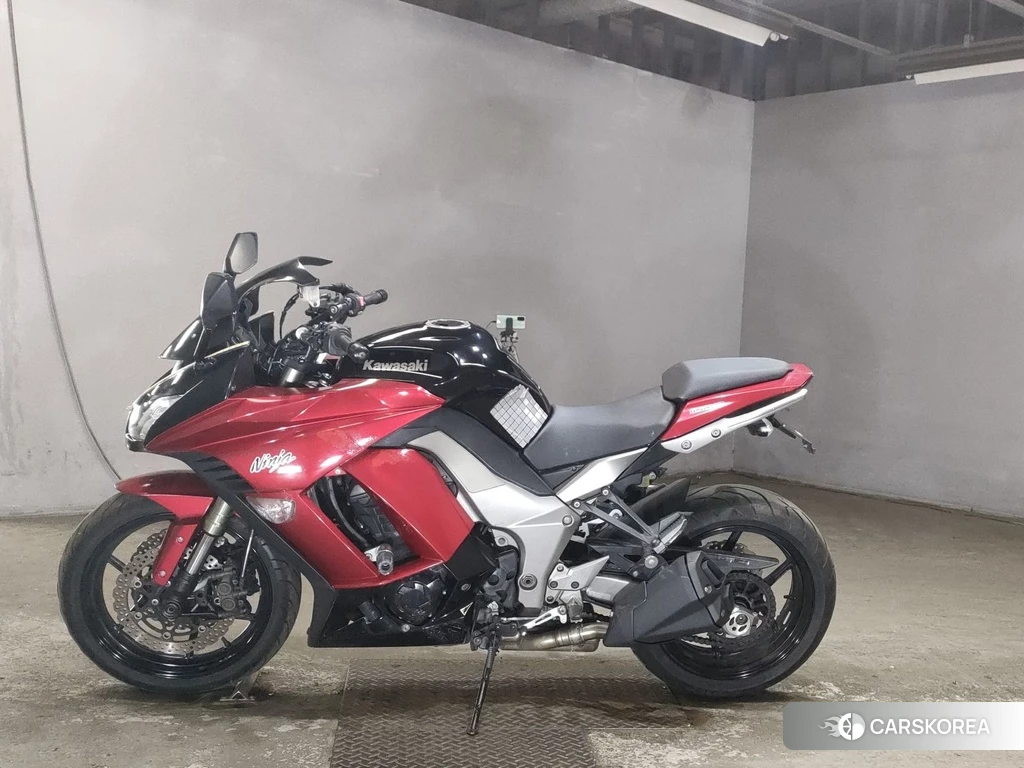 Проданный Kawasaki NINJA 1000 2011 из Японии