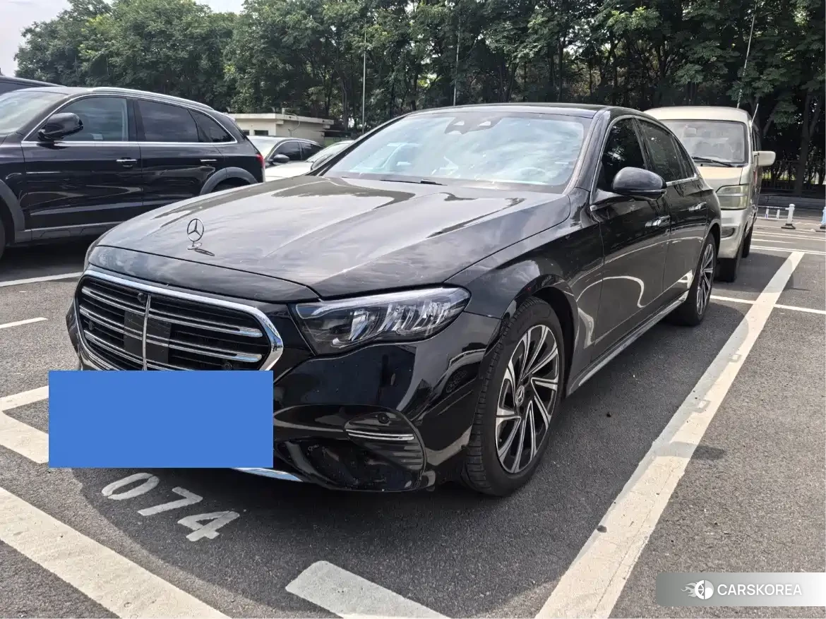 Mercedes-Benz E-Class 2025 Черный из Китая, фото 2