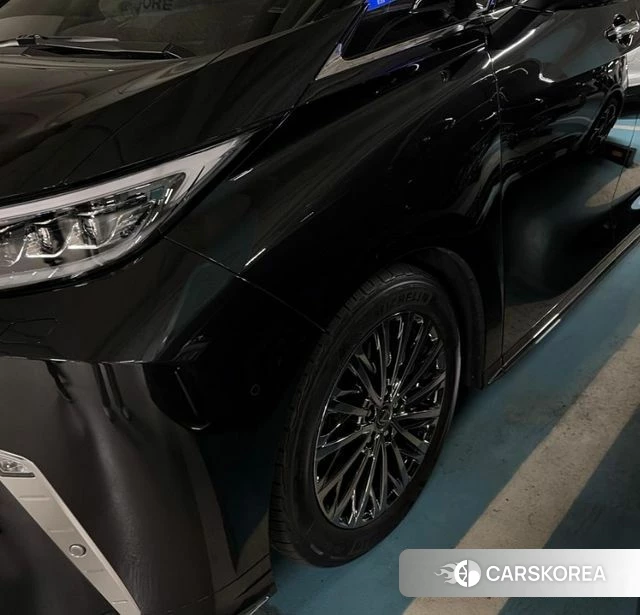 Lexus LM Second Generation 2024 Черный из Кореи, фото 2