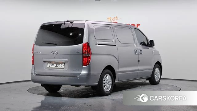 Hyundai The New Grand Starex id 3808185 из Кореи 12