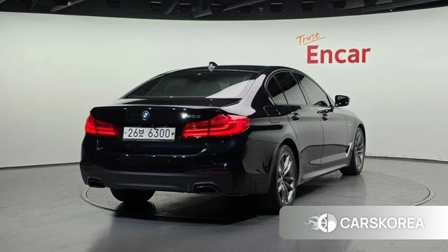 BMW 5 Series (G30) id 4339771 из Кореи 12