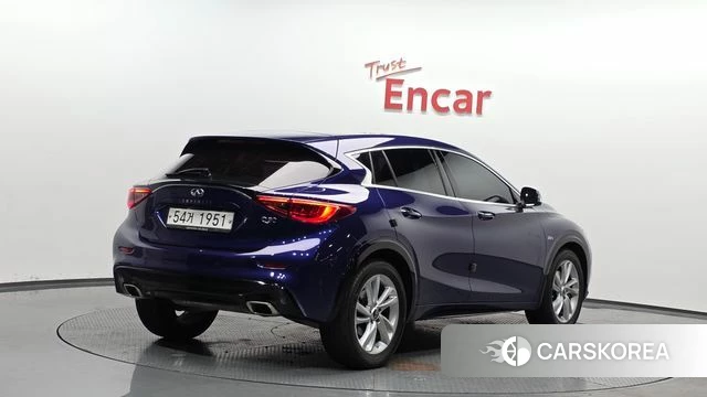 Infiniti Q30 id 4285716 из Кореи 12