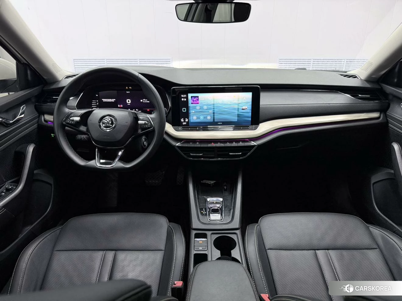 Skoda Octavia 2022 Белый из Китая, фото 2