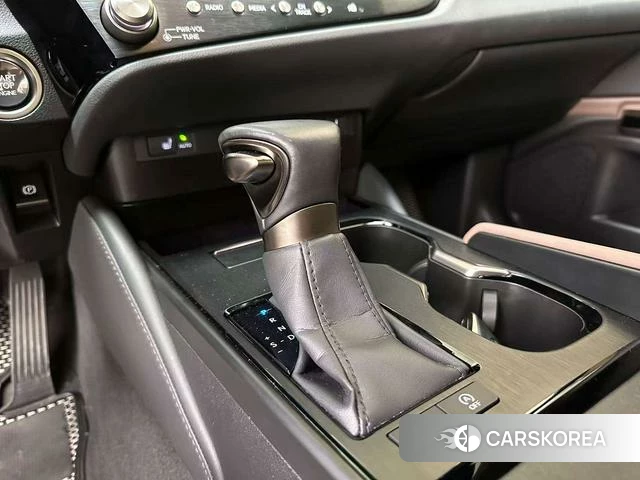 Lexus ES id 4278090 из Китая 12