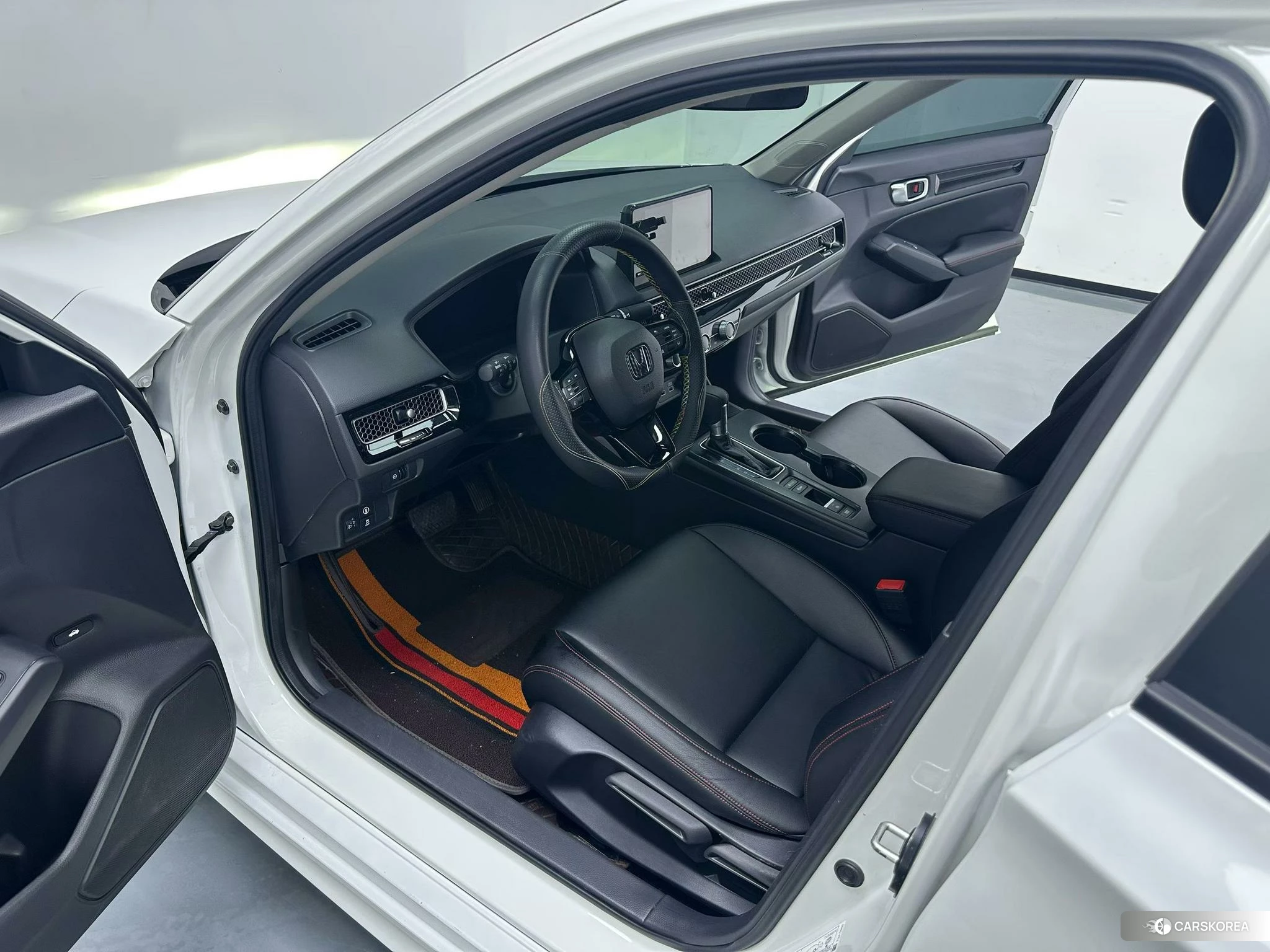 Honda Civic 2023 Белый из Китая, фото 2