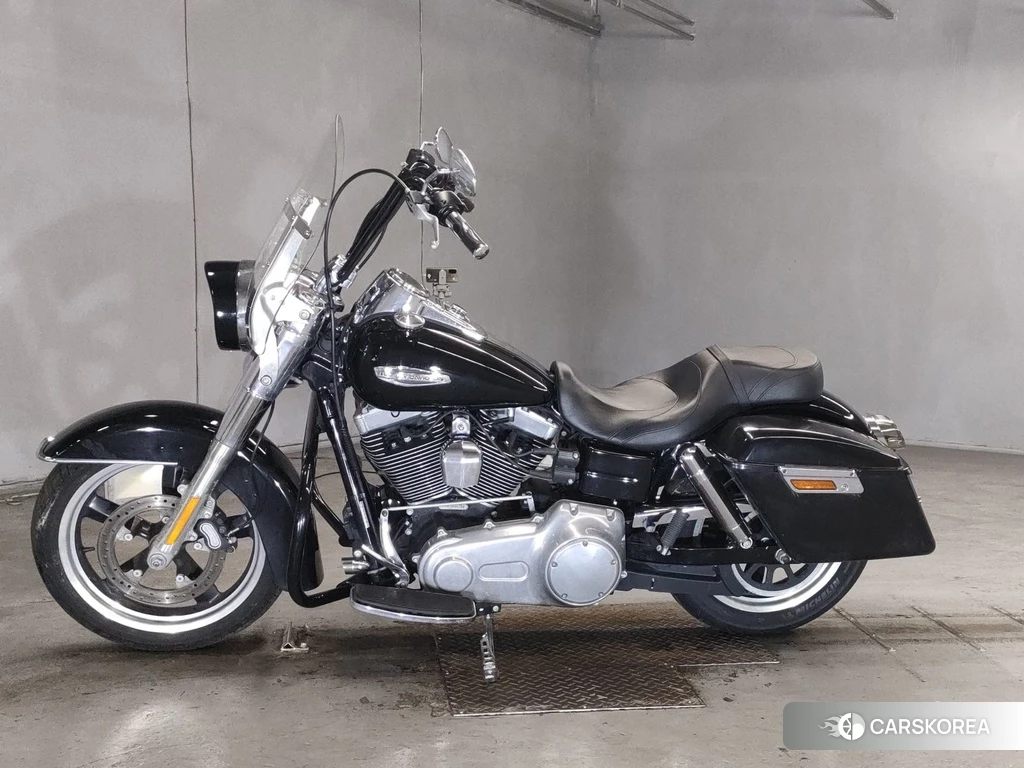 Проданный Harley-Davidson DYNA SWITCHBACK FLD1580 2012 из Японии, фото 2