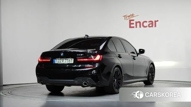 BMW 3 Series (G20) 2021 Черный из Кореи, фото 2