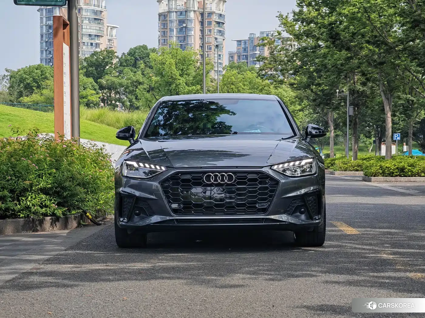 Audi A4L id 4559638 из Китая 12
