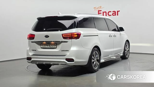 Kia The New Carnival id 4447020 из Кореи 12