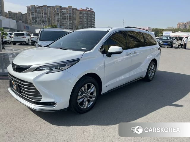 Toyota Saina id 4276923 из Китая 12