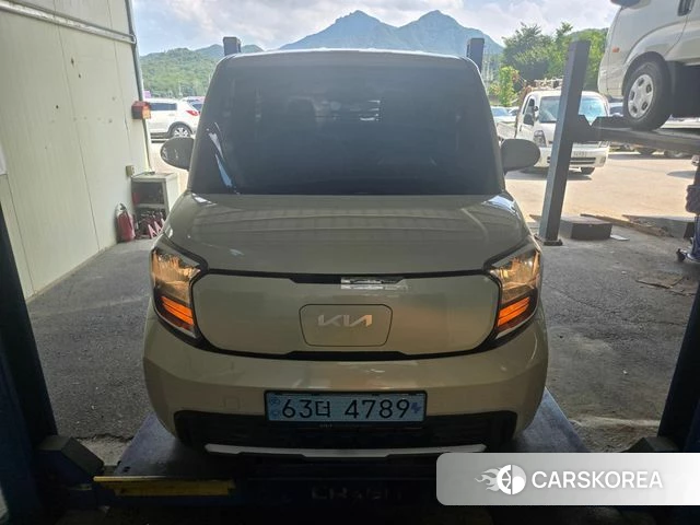 Kia The New Kia Ray EV 2024 Жемчужный цвет из Кореи, фото 3