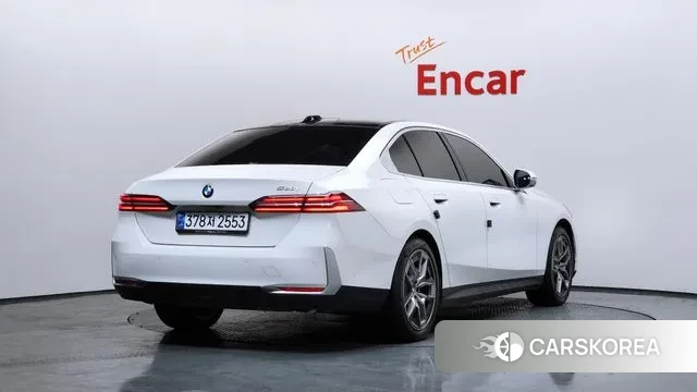 BMW 5 Series (G60) id 3620175 из Кореи 12