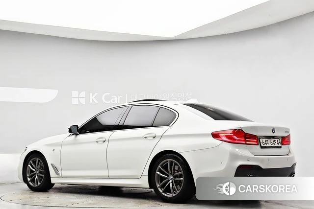 BMW 5 Series (G30) id 4356614 из Кореи 12