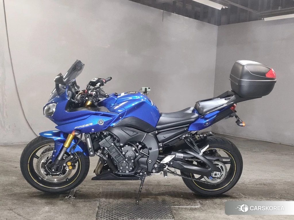 Проданный Yamaha FZ8-S 2011 из Японии