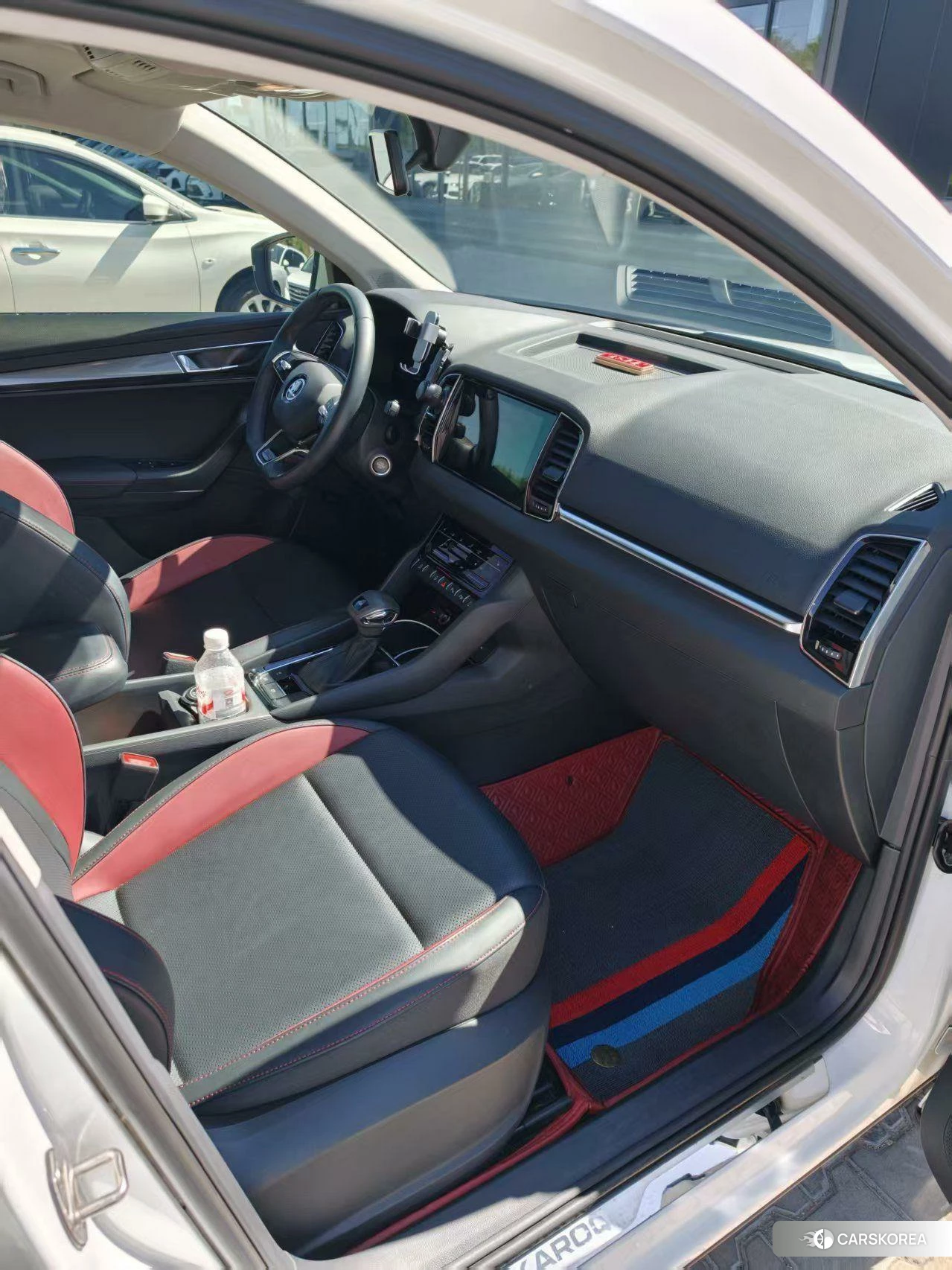 Skoda Krok 2023 Белый из Китая, фото 4