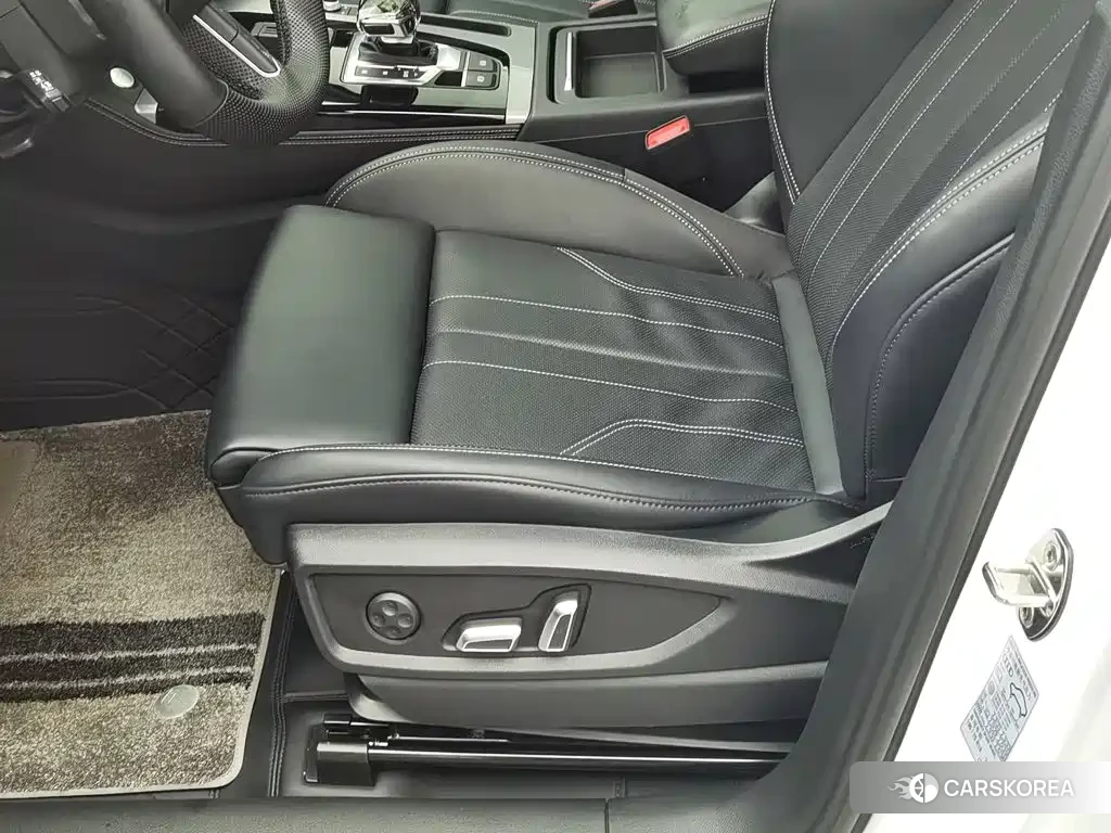 Audi Q5L id 4601879 из Китая 12
