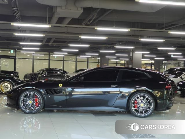 Ferrari GTC4 Russo id 4849655 из Кореи 10