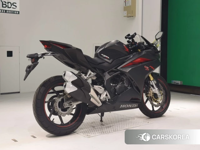 Проданный Honda CBR250RR 2017 из Японии, фото 2