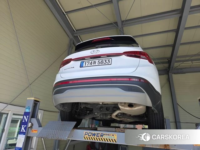 Hyundai The New Santa Fe 2023 Белый из Кореи, фото 2