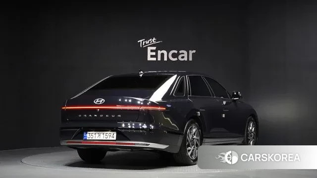 Hyundai Grandeur (GN7) id 3031841 из Кореи 12