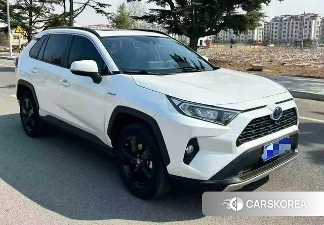 Toyota RAV4 Rongfang 2022 Белый из Китая, фото 2