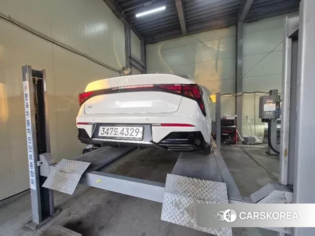 Kia The New K5 3rd generation 2024 Белый из Кореи, фото 2