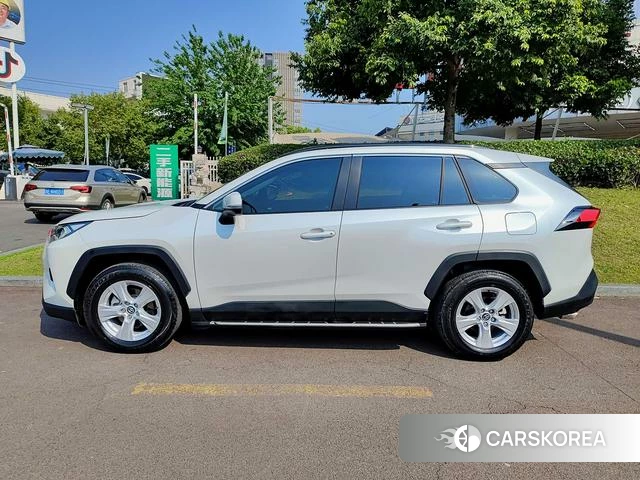 Toyota RAV4 Rongfang 2025 Белый из Китая, фото 2