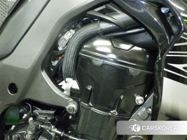Engine photo