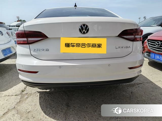 Volkswagen Lavida 2021 Белый из Китая, фото 2