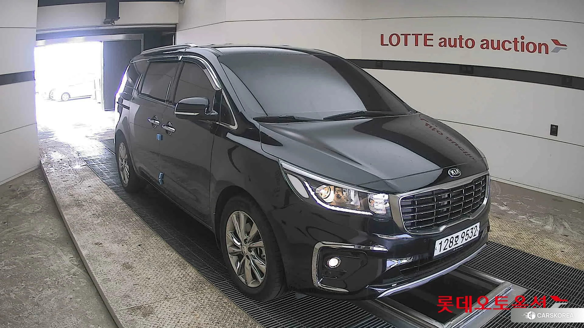 Kia Carnival id 3882130 из Кореи 12