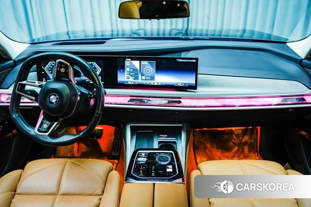 BMW 7 series 2023 Черный из Китая, фото 2