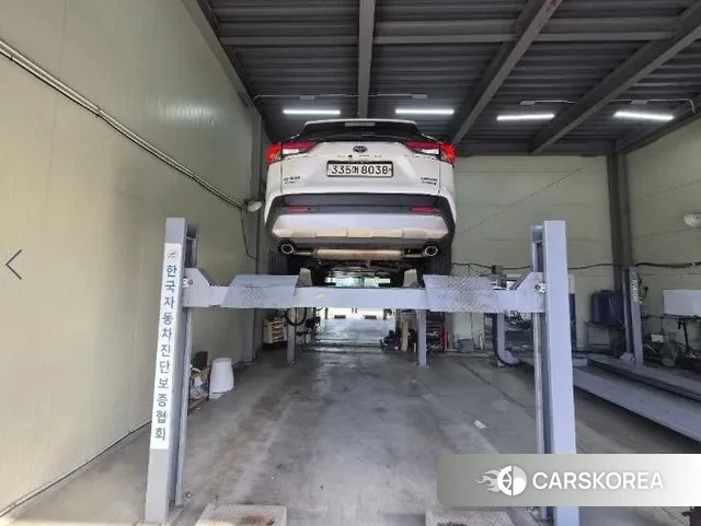 Toyota RAV4 5th Generation 2024 Белый из Кореи, фото 2