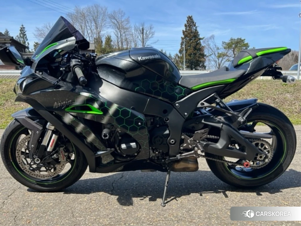 Проданный Kawasaki ZX-10R NINJA SE 2020 из Японии, фото 2