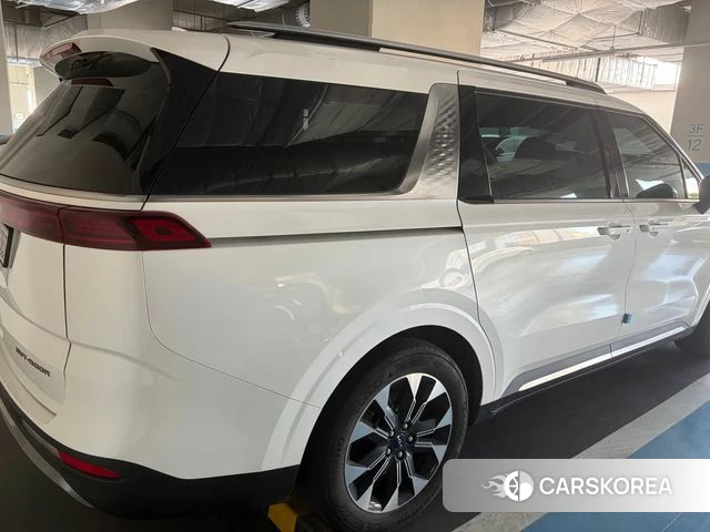 Kia Carnival 4th generation 2023 Белый из Кореи, фото 2