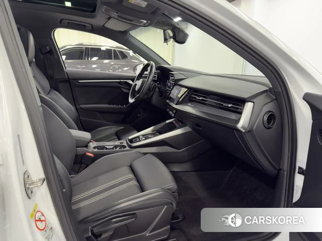 Audi A3 id 4393924 из Китая 12