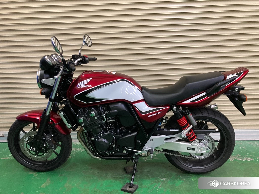 Проданный Honda CB400SF ABS 2022 из Японии, фото 2
