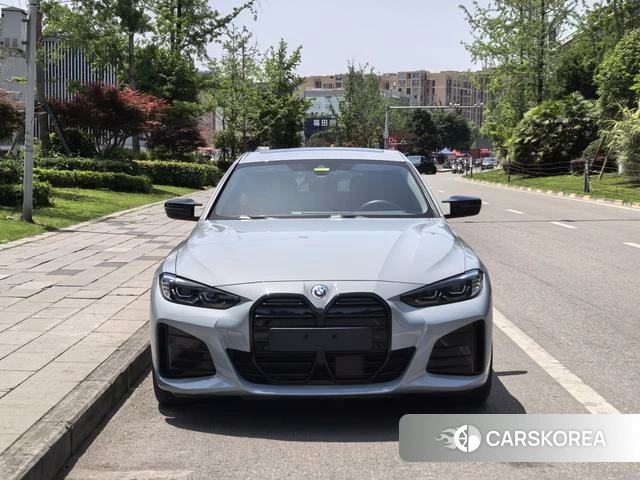 BMW i4 2024 Темно-серый из Китая, фото 2