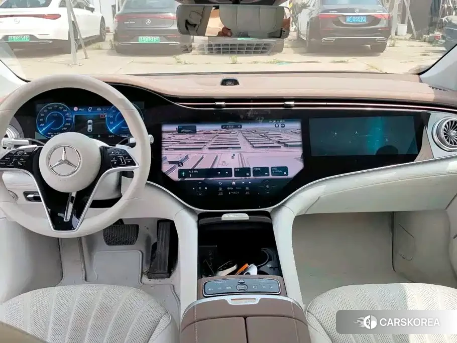 Mercedes-Benz EQS 2024 Silver/gray из Китая, фото 2