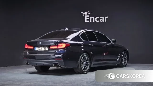 BMW 5 Series (G30) id 3771721 из Кореи 12