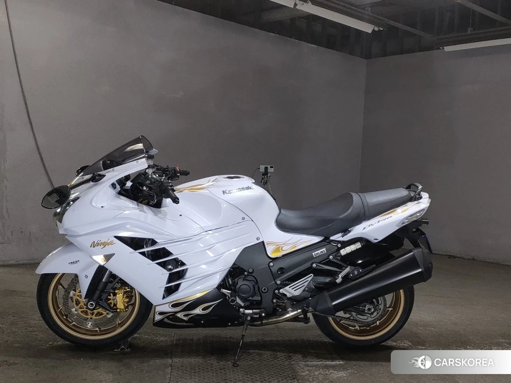 Проданный Kawasaki ZX-14R NINJA 2014 из Японии, фото 2