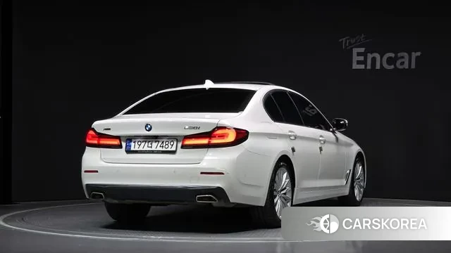 BMW 5 Series (G30) id 3300421 из Кореи 12