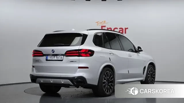 BMW X5 (G05) 2025 Белый из Кореи, фото 2