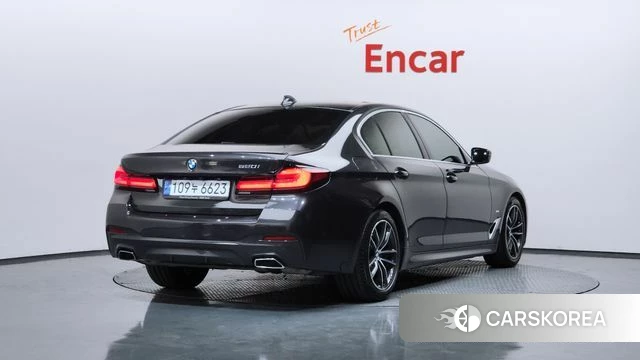 BMW 5 Series (G30) id 4195342 из Кореи 12