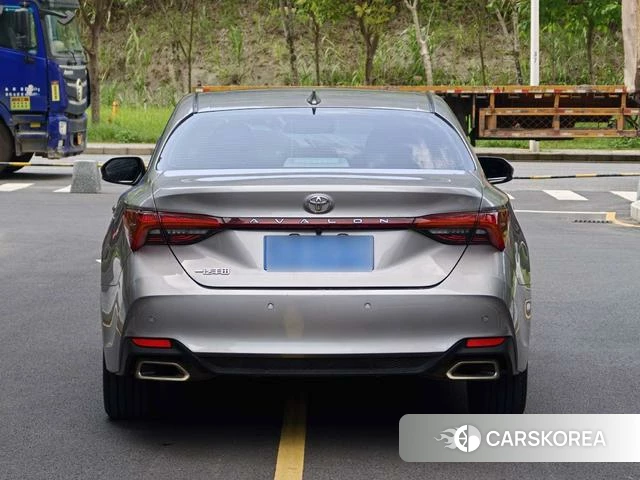 Toyota Asian dragon 2023 Серебристо-серый из Китая, фото 2