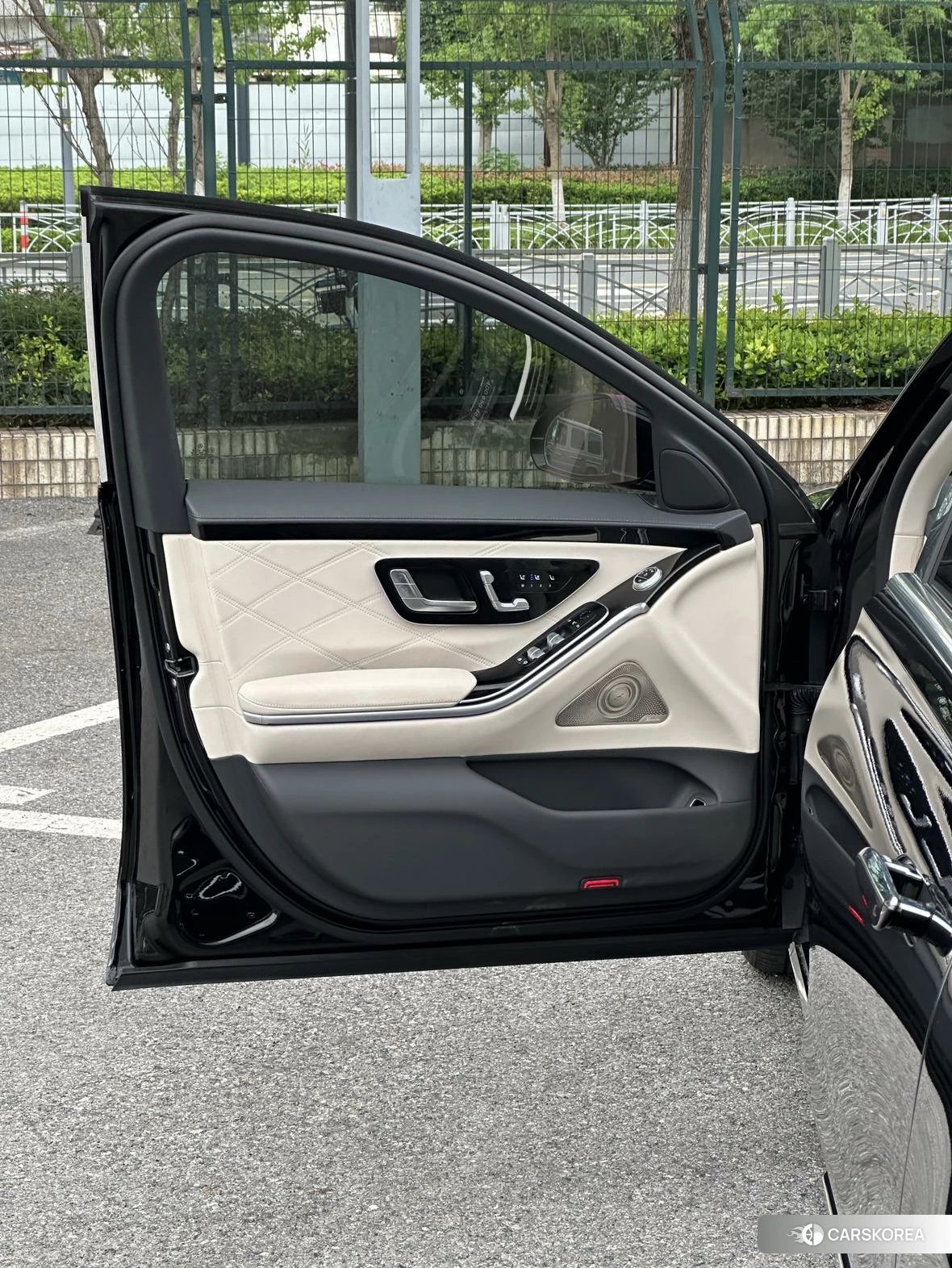 Mercedes-Benz Maybach S-class id 4467759 из Китая 12