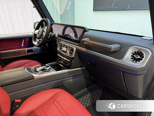 Mercedes-Benz G-class 2024 Белый из Китая, фото 4